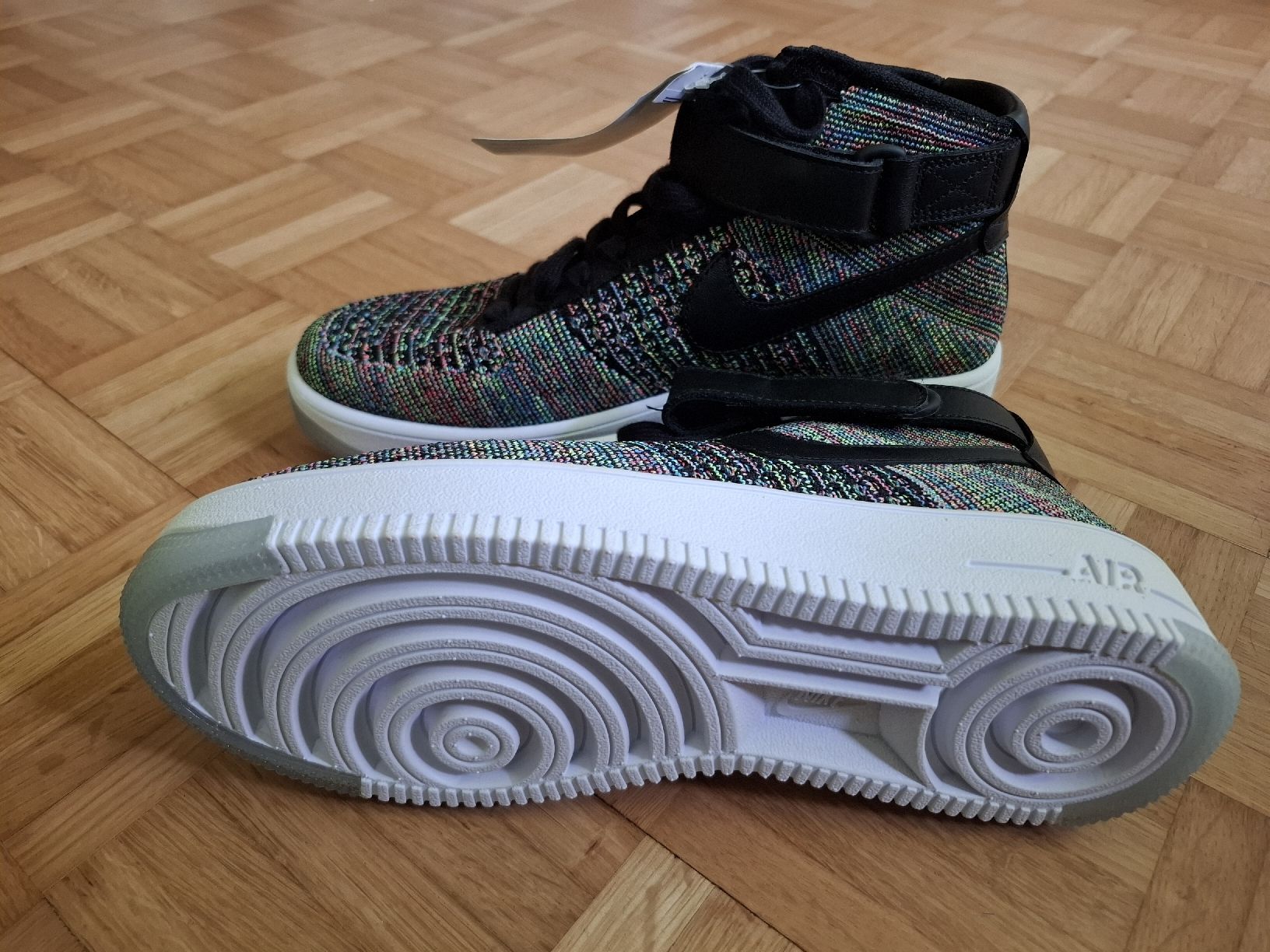 Nike Scarpe da uomo: Nike Air Force Flyknit multicolor gr. 42.5 – Nuovo (secondo la descrizione) da sissach venduto da maa_57j5 3
