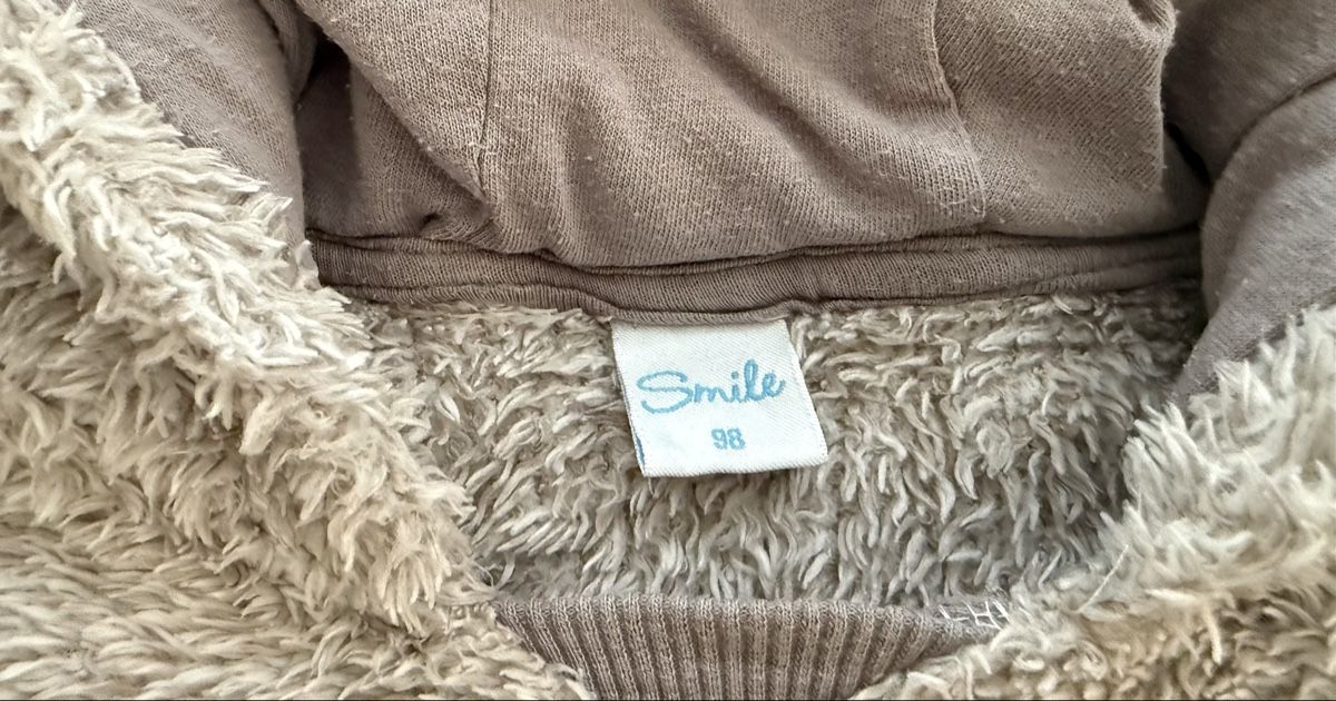 Maglioni & Felpe: Smile - pull à capuche en peluche 🧸 , taille 98 – Usato da Genève venduto da valmath 2