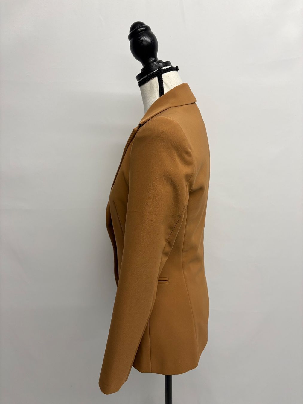 Giacche: Rinascimento Blazer XS camel elegant – Nuovo (secondo la descrizione) da Regensdorf venduto da secondchancefashion 2