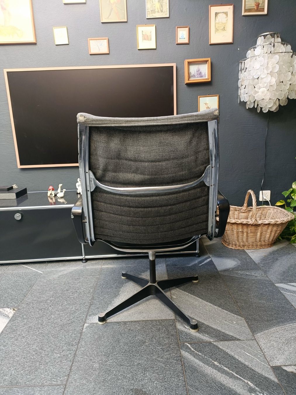 Herman Miller Poltrone: Original Herman Miller Eames EA116 1.Generation – Usato da Schmitten FR venduto da oldtimer82 3