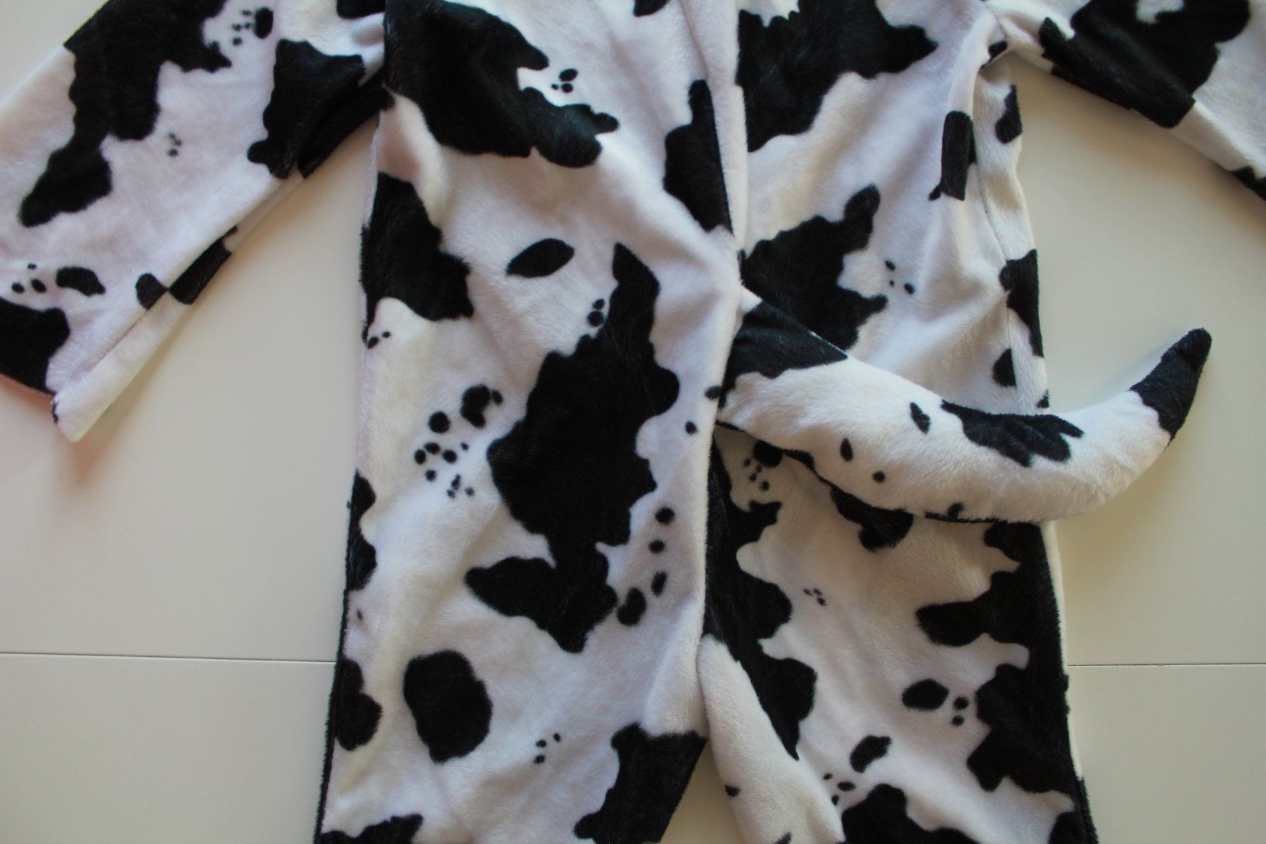 Costumi: Costume vache / Kuh   t. 2-3 ans – Usato da Peseux venduto da CoolShoping 4