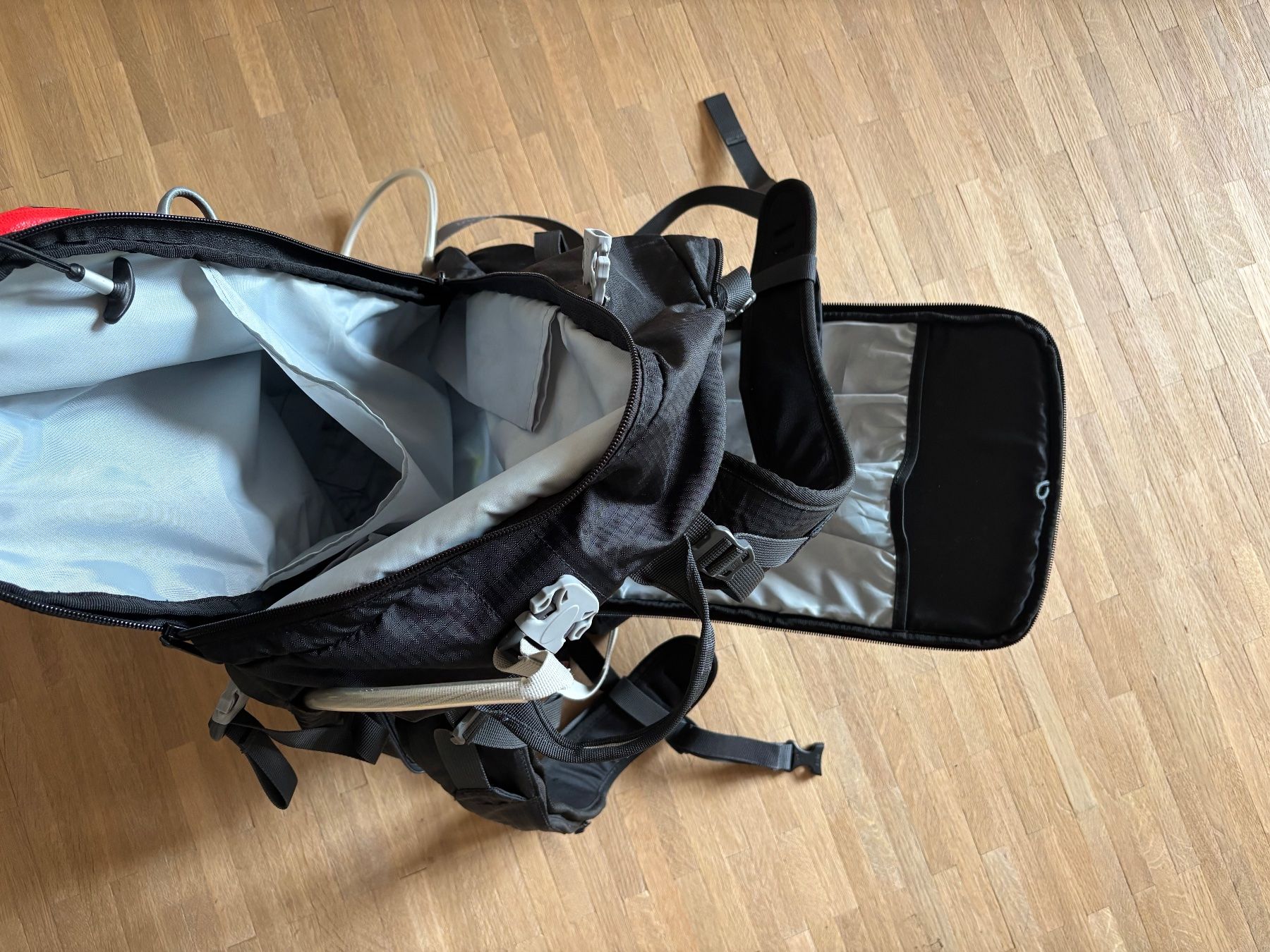 Berghaus Zaini: Berghaus Wander- und Skitourenrucksack – Usato da Bern venduto da Anis89 2