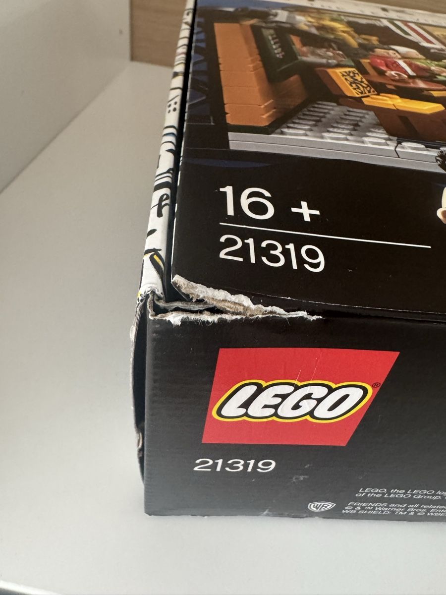 Lego Kit di costruzioni: Lego FRIENDS Central Perk – Nuovo (secondo la descrizione) da Sursee venduto da giu_205 3
