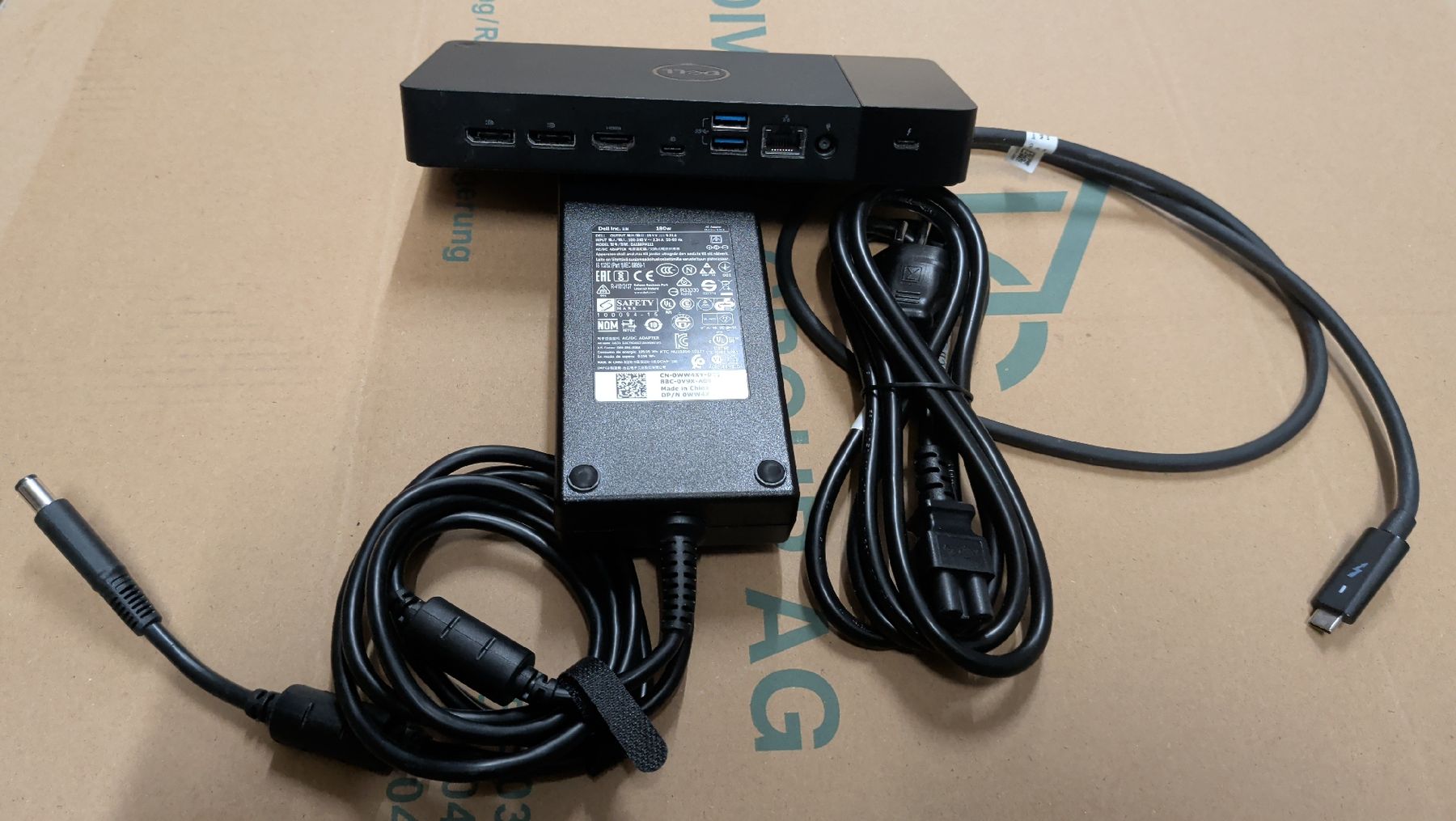 Dell Docking station: Dell Thunderbolt Dock WD19TBS – Usato da St. Niklausen LU venduto da Sebastian-D