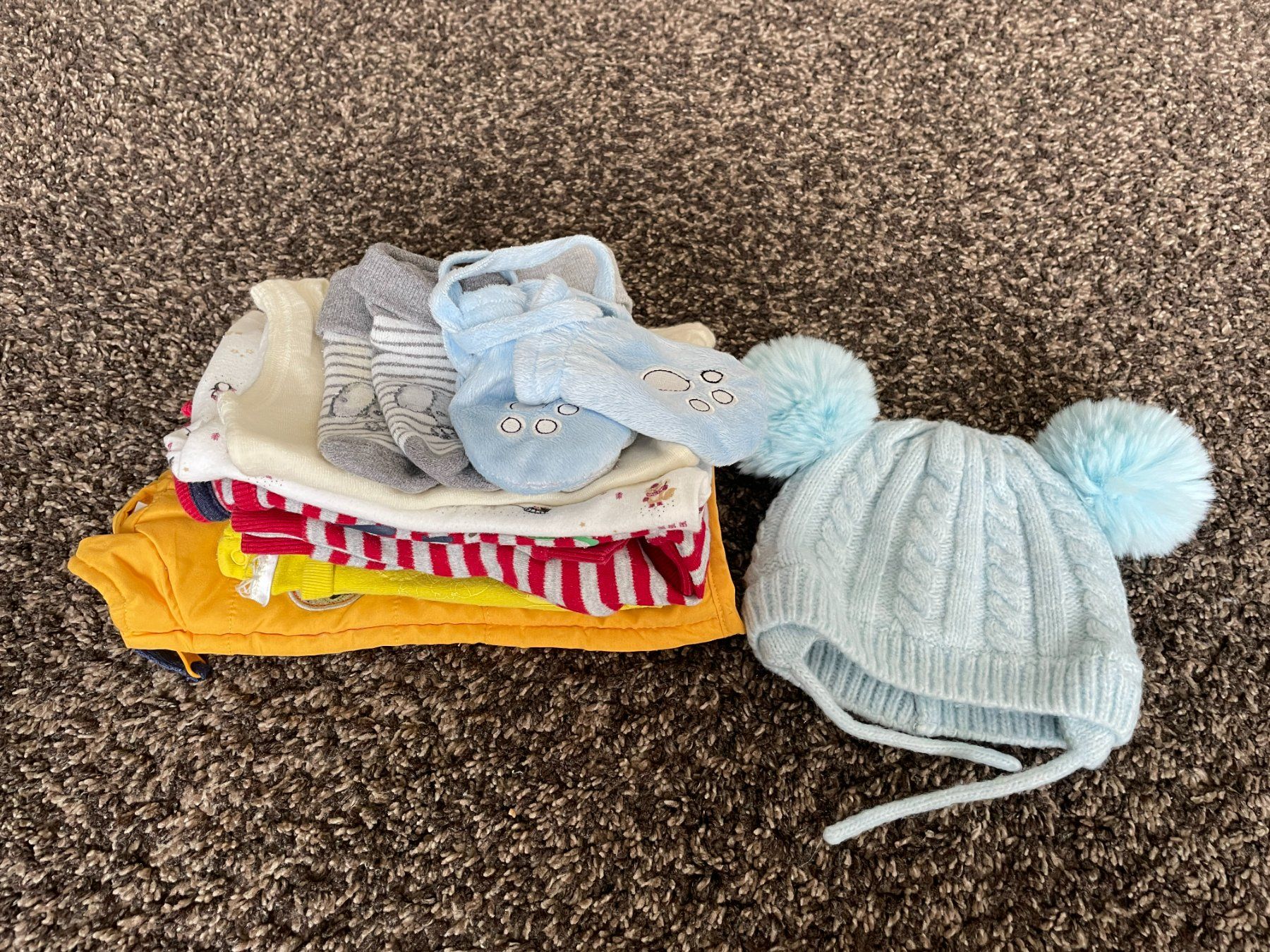 Lotti & Set di vestiti: Kleiderpaket Junge Grösse 62 – Usato da Kloten venduto da schunksz 1