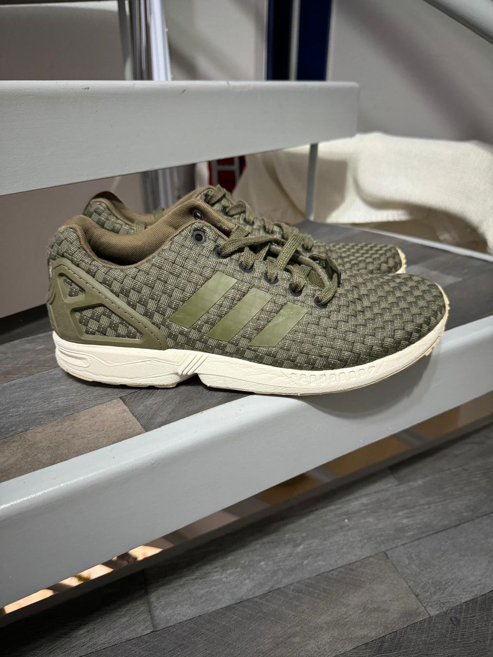 Adidas Herrenschuhe: Adidas Schuhe Olivegrün – Gebraucht aus Lupfig von Pluribus