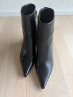 Stiefeletten schwarz Grösse 38 leichter Abrieb Schuhspitze