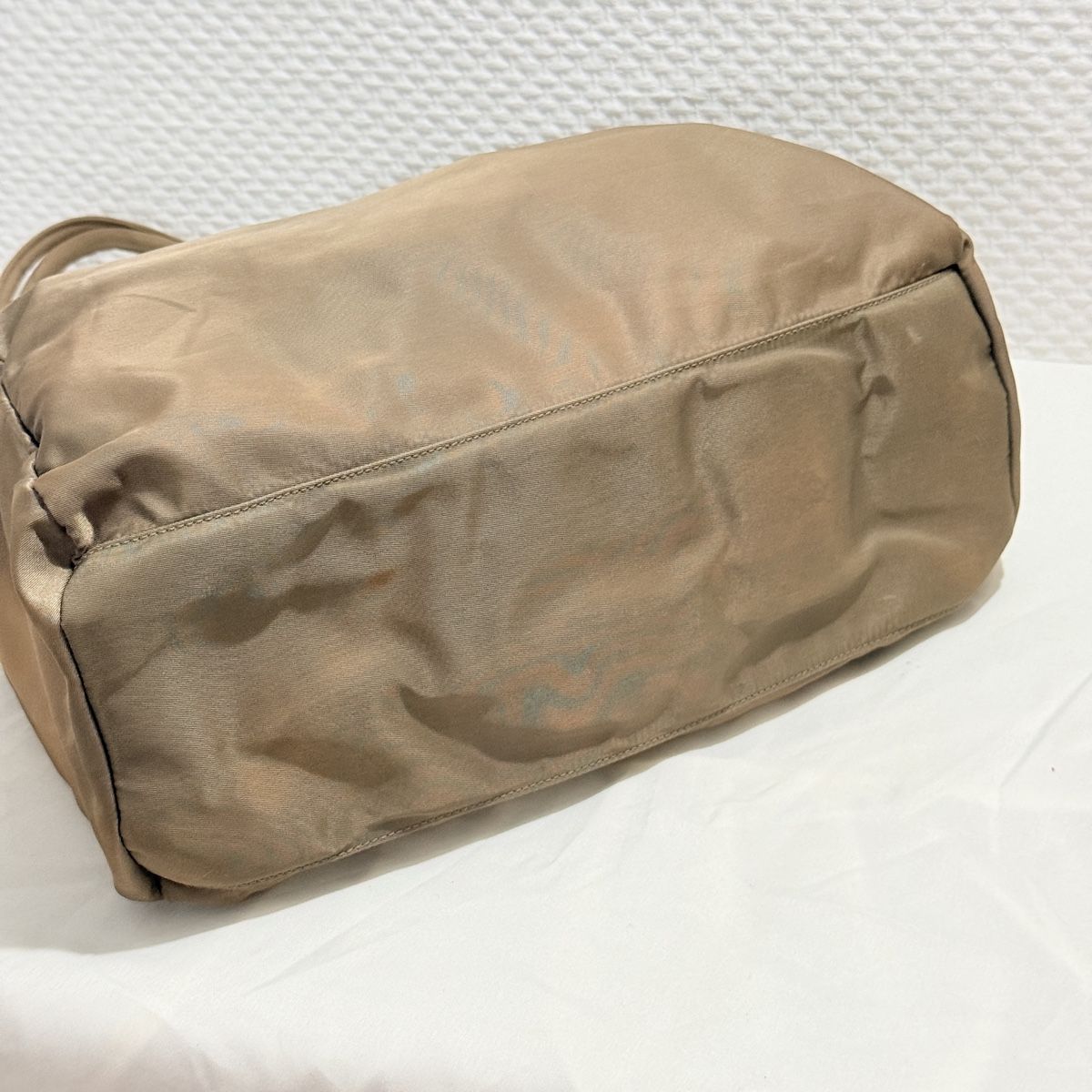 Prada Sacs: Prada Tessuto Tote Bag Beige Brown Nylon – D'occasion à Geneve par DarlingVintage 6