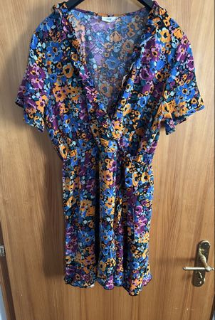 Kleid Blumenmuster JDY Grösse 44