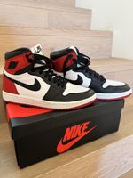 Nike Air Jordan 1 Retro High Satin Black toe