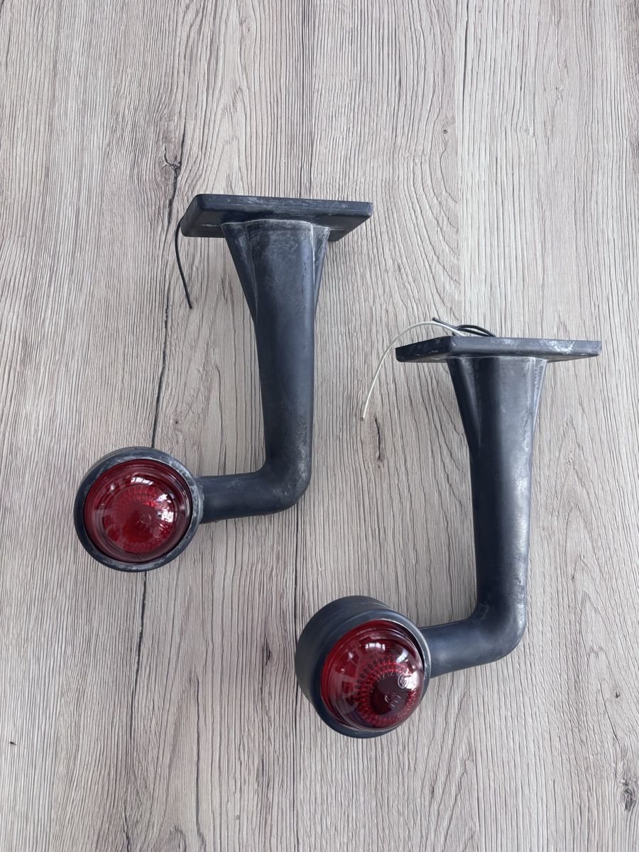 Lampade: Positionslampen Rot/Weiss – Nuovo (secondo la descrizione) da Meisterschwanden venduto da Scania78 1