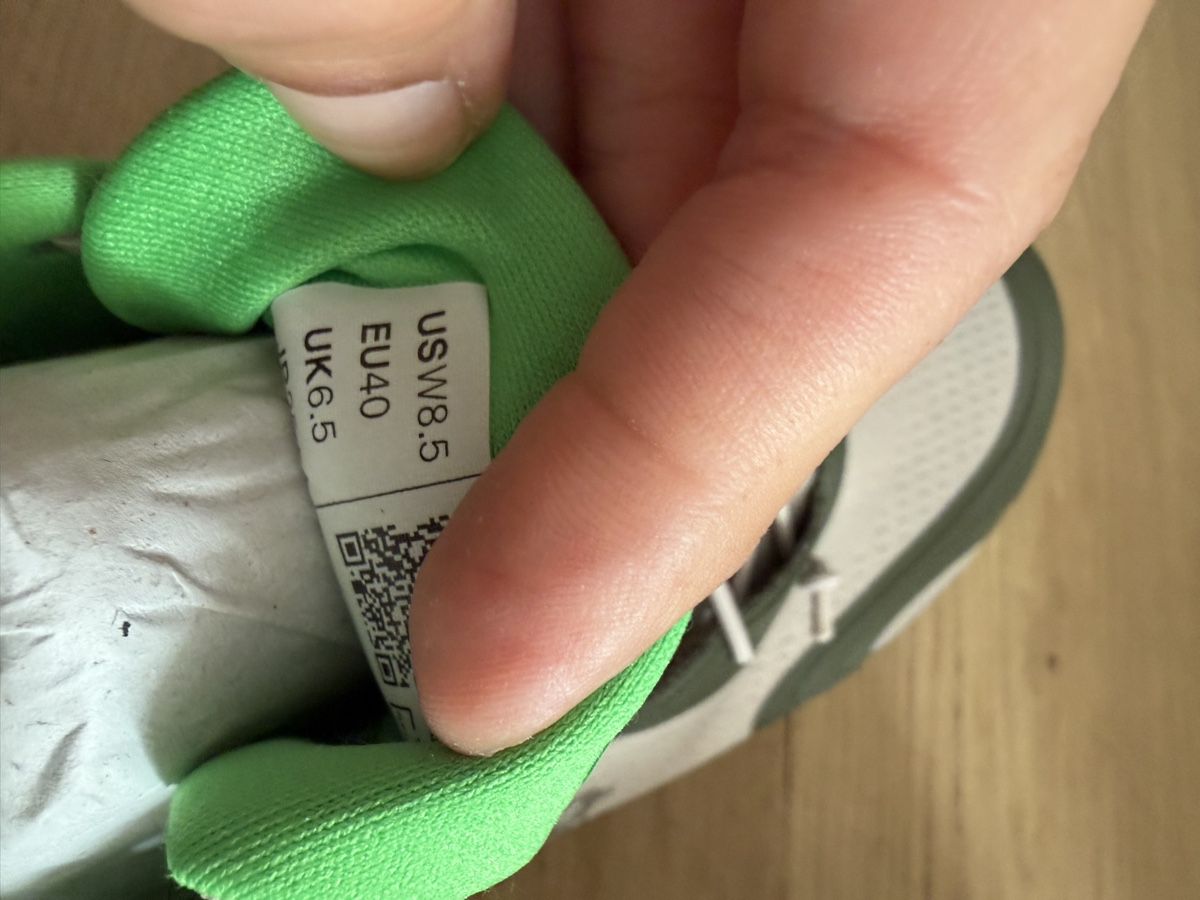 On Damenschuhe: On Running Cloudsolo LOEWE – Neu und originalverpackt aus Zürich von nic_w6z5 6