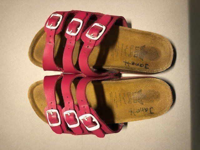 Schuhe für Mädchen: Rosa Finken / Pink Slippers – Gebraucht aus Zürich von lenchen5