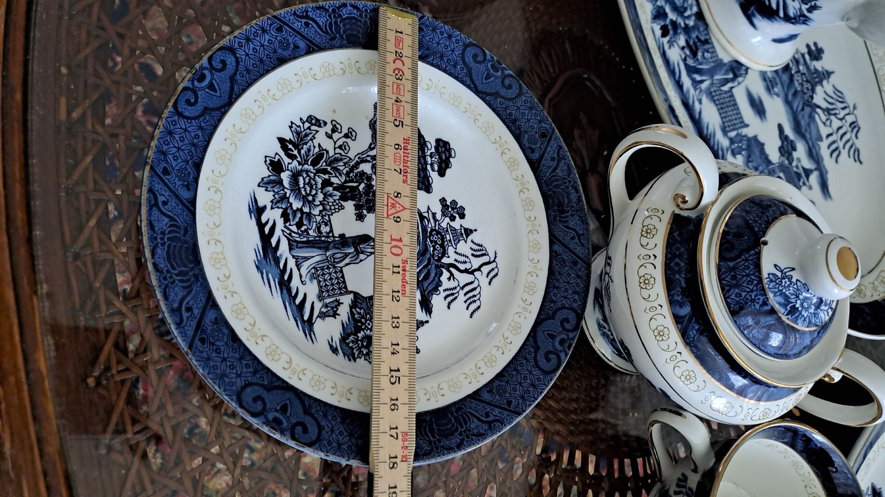 Set di piatti: Teekannenset mit Teller von Nikko, Japan – Usato da Bern venduto da shery33 7
