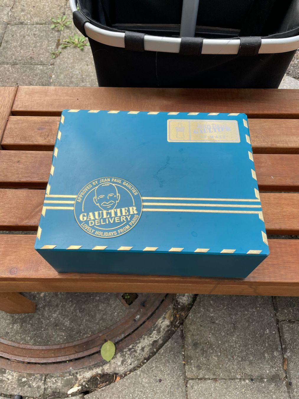 AluBox Altro in Decorazioni & Accessori: Jean-Paul-Gaultier – Usato da Forch venduto da ESELSTEIN