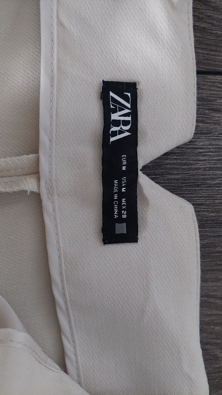 Zara Pantaloni: Elegante Stoffhose in Creme - Grösse 34 – Usato da Gwatt (Thun) venduto da Letzte-Chance-II 3