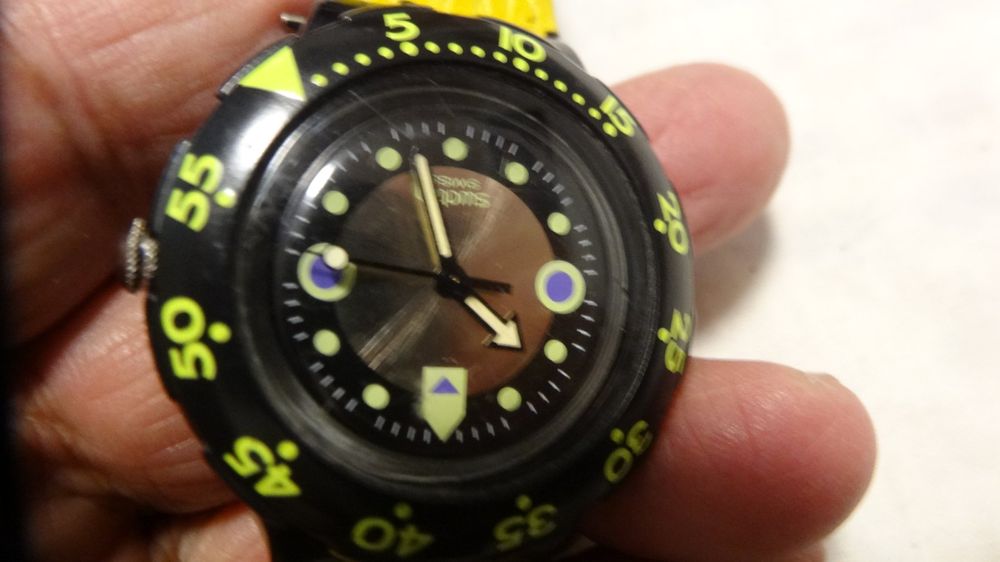Swatch Montres: S.WATCH  HERREN UHR.QUARTZ.SWISS MADE.LÄÜFT – D'occasion à zürich par ahmad01 9