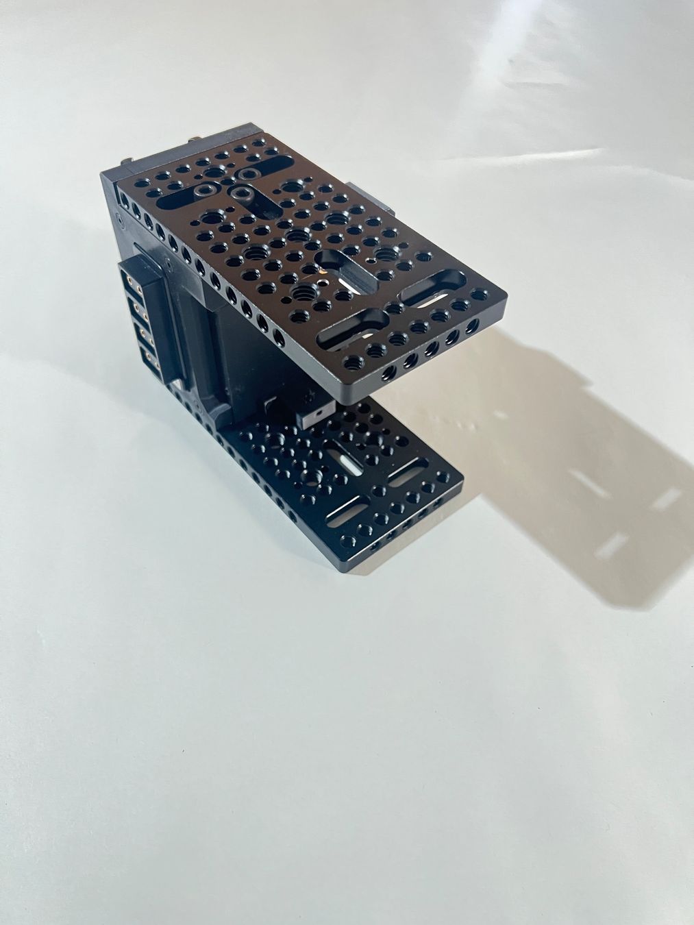 Camcorder: FusionRig Cineback – Module d'extension caméra V-Mount/D-Tap – Gebraucht aus Genève von H-Prod.ch