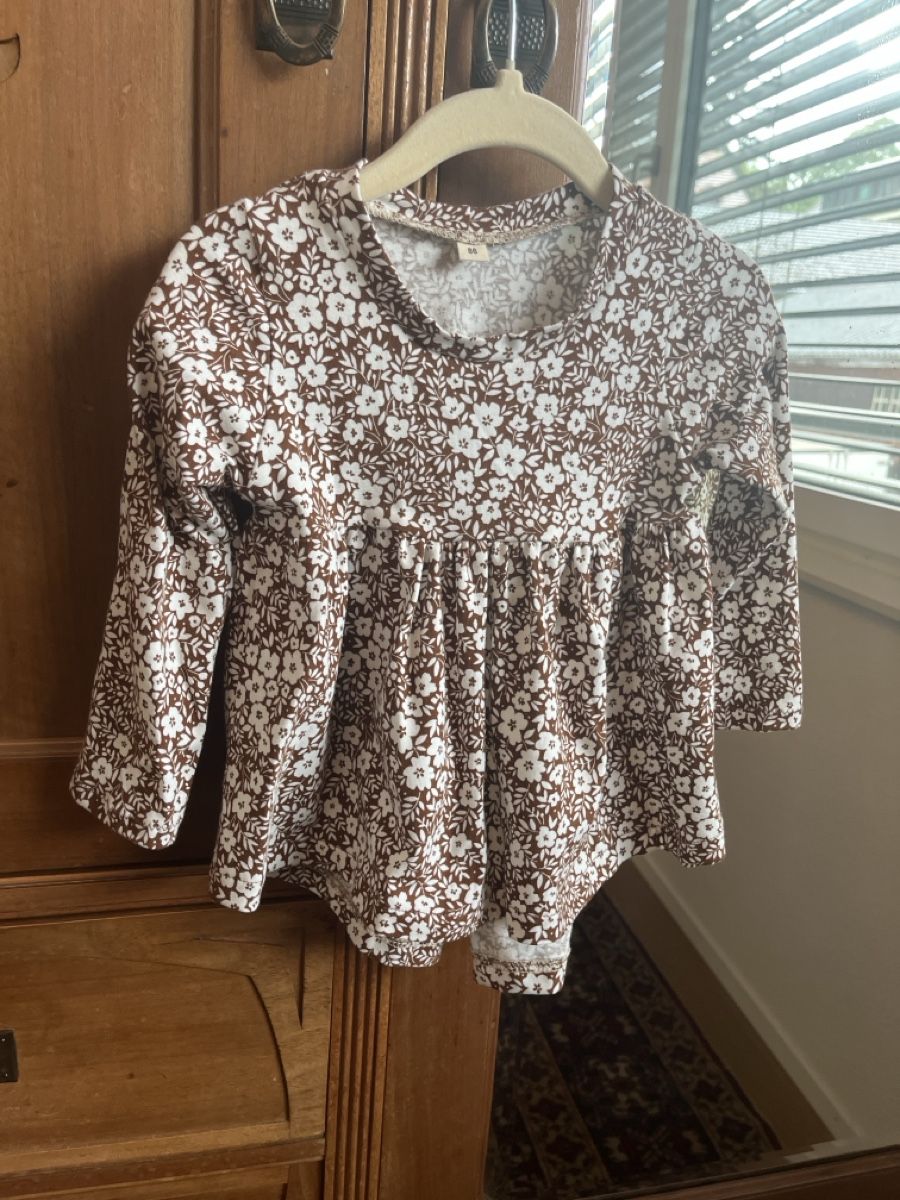 Vestiti & Gonne: Mädchen Kleid  – Usato da Bern venduto da Pdelaure