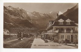FRUTIGEN Bahnhof mit Lötschbergbahn