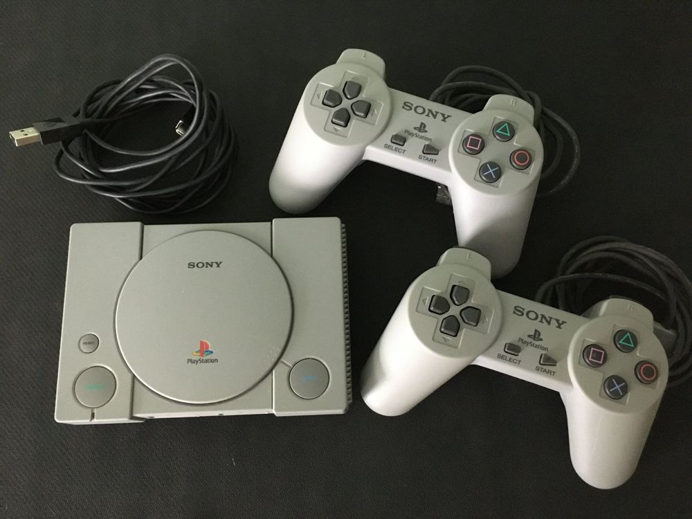 Sony Playstation 1 Mini inkl. 2 Controller (Gebraucht) in St.Gallen für ...