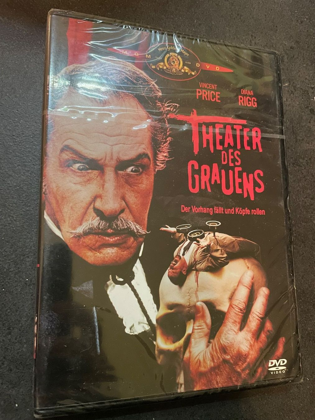 Tous les DVDs: Theater des Grauens (DVD) – Neuf avec emballage d'origine à Eschen par 33shaggy33