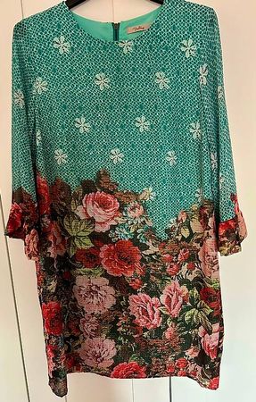 DARLING Kleid mit Blumenmuster  Grösse M