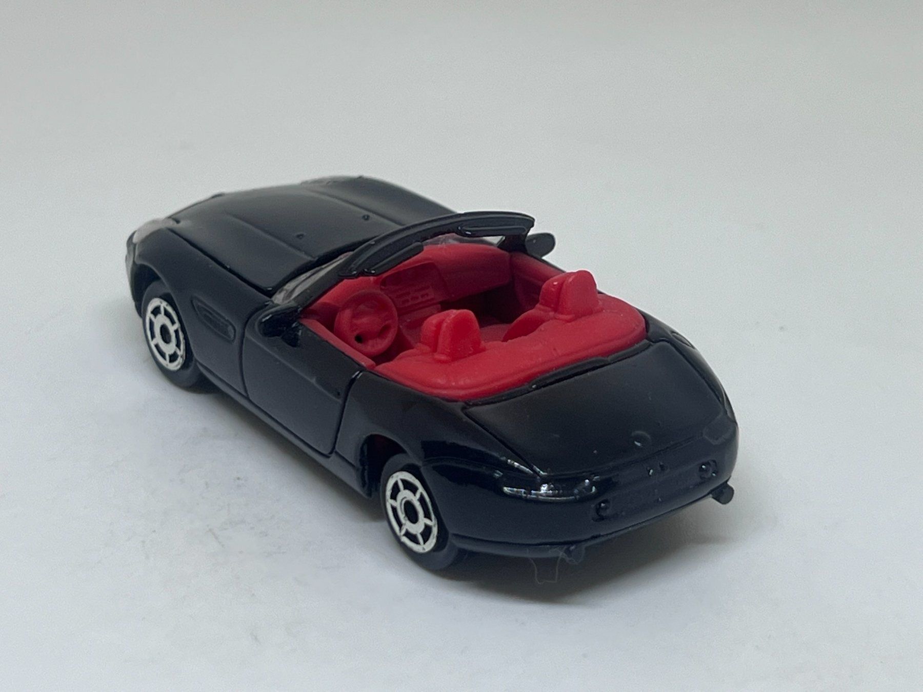 Majorette Modellini d'auto: Majorette BMW Z8 #703 – Usato da Wildegg venduto da LaaBoutique 2