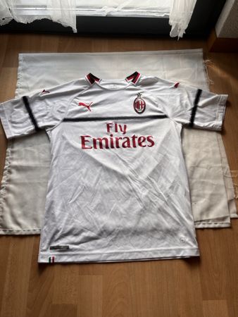 Fussballtrikot AC Mailand weiss Grösse M, gebraucht