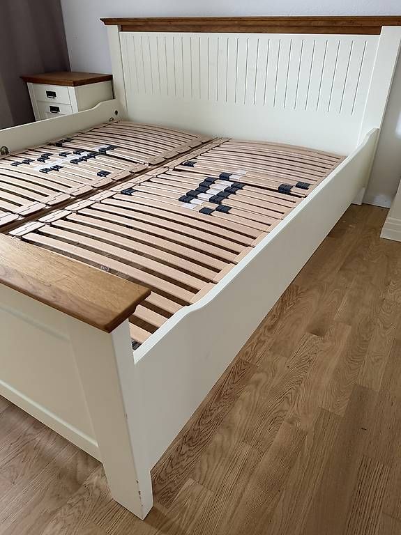Tables de nuit: 2 Nachttische – D'occasion à Riehen par Selina.Angelina 3