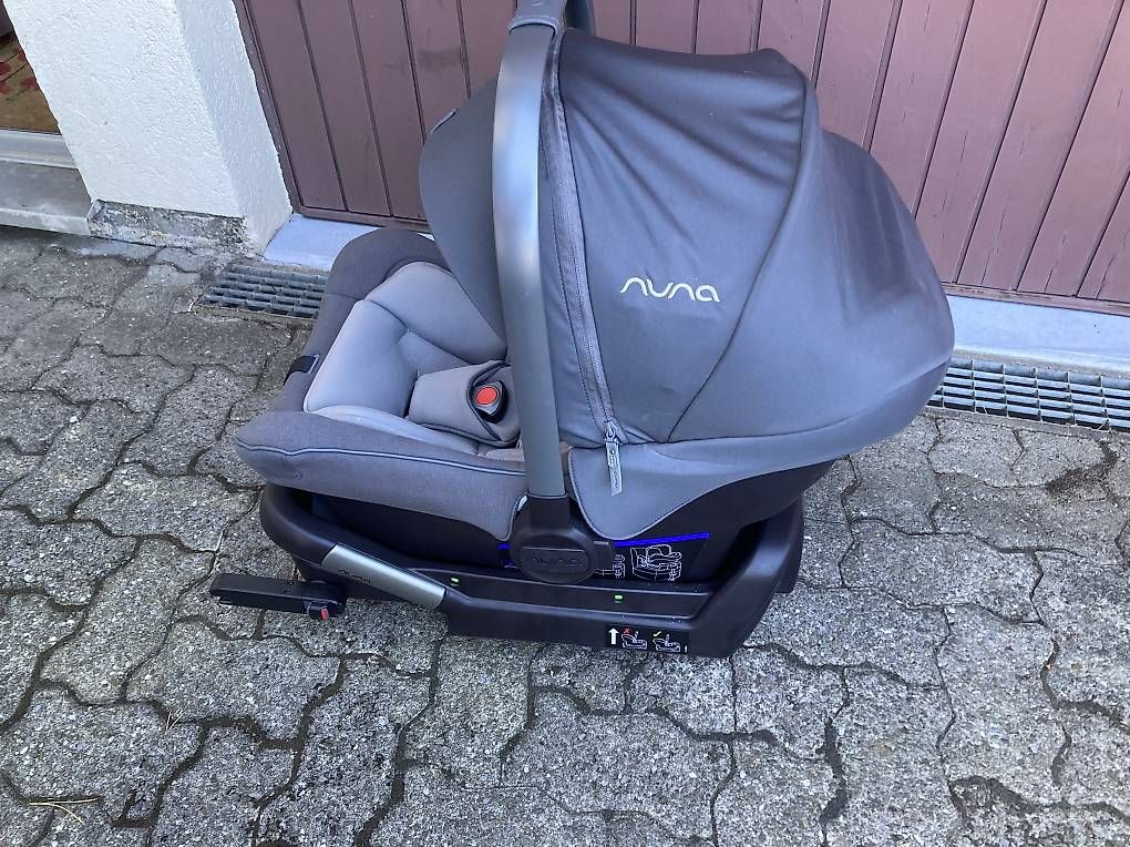 Sièges auto: Cosi NUNA avec base isofix – D'occasion à Lutry par dom_nps7