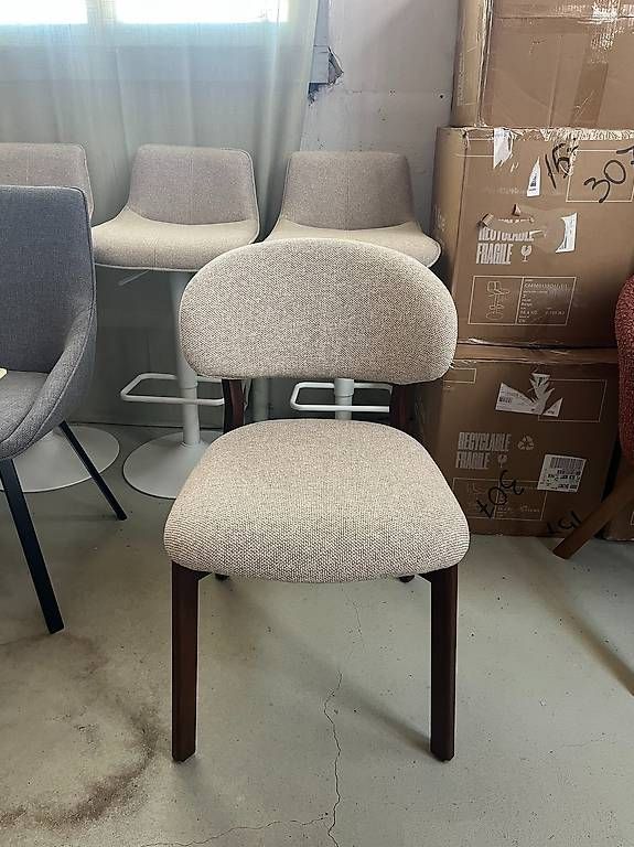 Sedie: Polsterstuhl Moon Stoff beige Eichenholz braun – Usato da Zollikofen venduto da uniqueroom 3