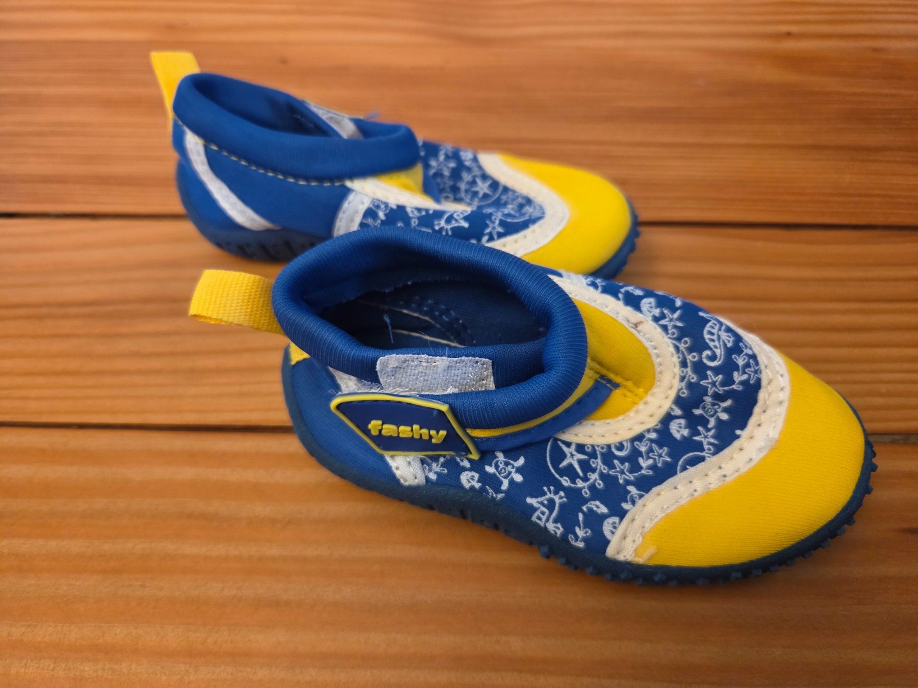 Scarpe per ragazzi: Fashy Badeschuhe, Gr. 22, Top Zustand – Usato da Horgen venduto da sel_c9py 1