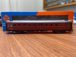 Roco Personenwagen der SJ ältere Bauart 2. Klasse in DC