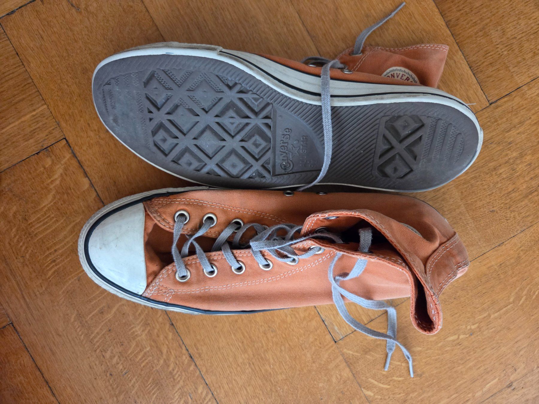 Converse Herrenschuhe: Converse orange 43 – Gebraucht aus Martigny von ChrisMonc 1