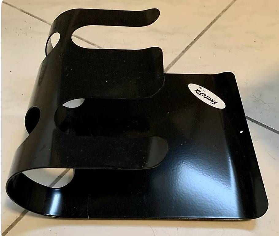 Supporti a parete: Schlittschuh / Inline Halterung  – Usato da Reinach BL venduto da Lionseul 1