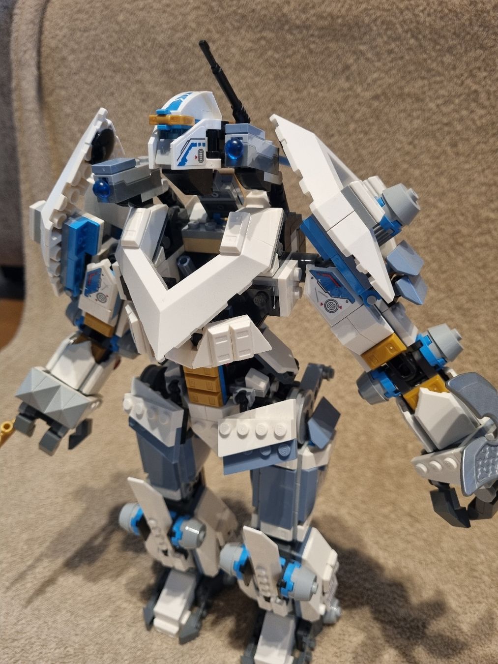 Lego Spielzeuge: Ninjago Zanes Titan – Gebraucht aus Rümlang von Franny93 1