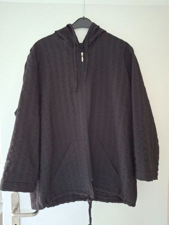Leichte Jacke, schwarz Gr. 50 *Neuwertig*