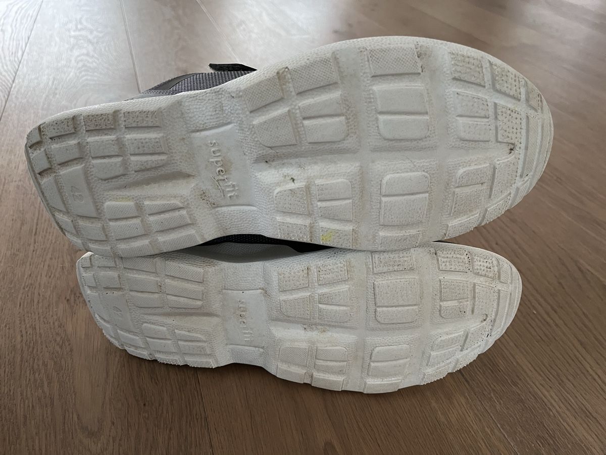 Superfit Scarpe per ragazzi: Superfit Schuhe Grösse 42 – Usato da Küttigen venduto da csei 4