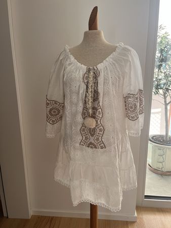 Tunika weiss Broderie anglaise Grösse S bis M 100% Baumwolle