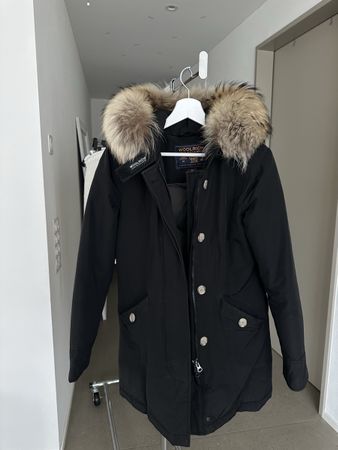 Woolrich Winterparka Daunen XS schwarz Fell Kapuze