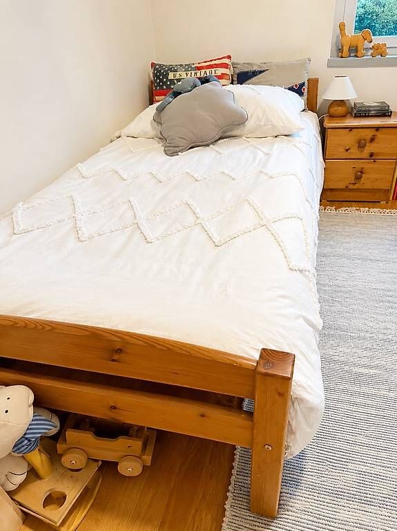 Letti: Lit et table de nuit  – Usato da Sion venduto da Nayah2 1