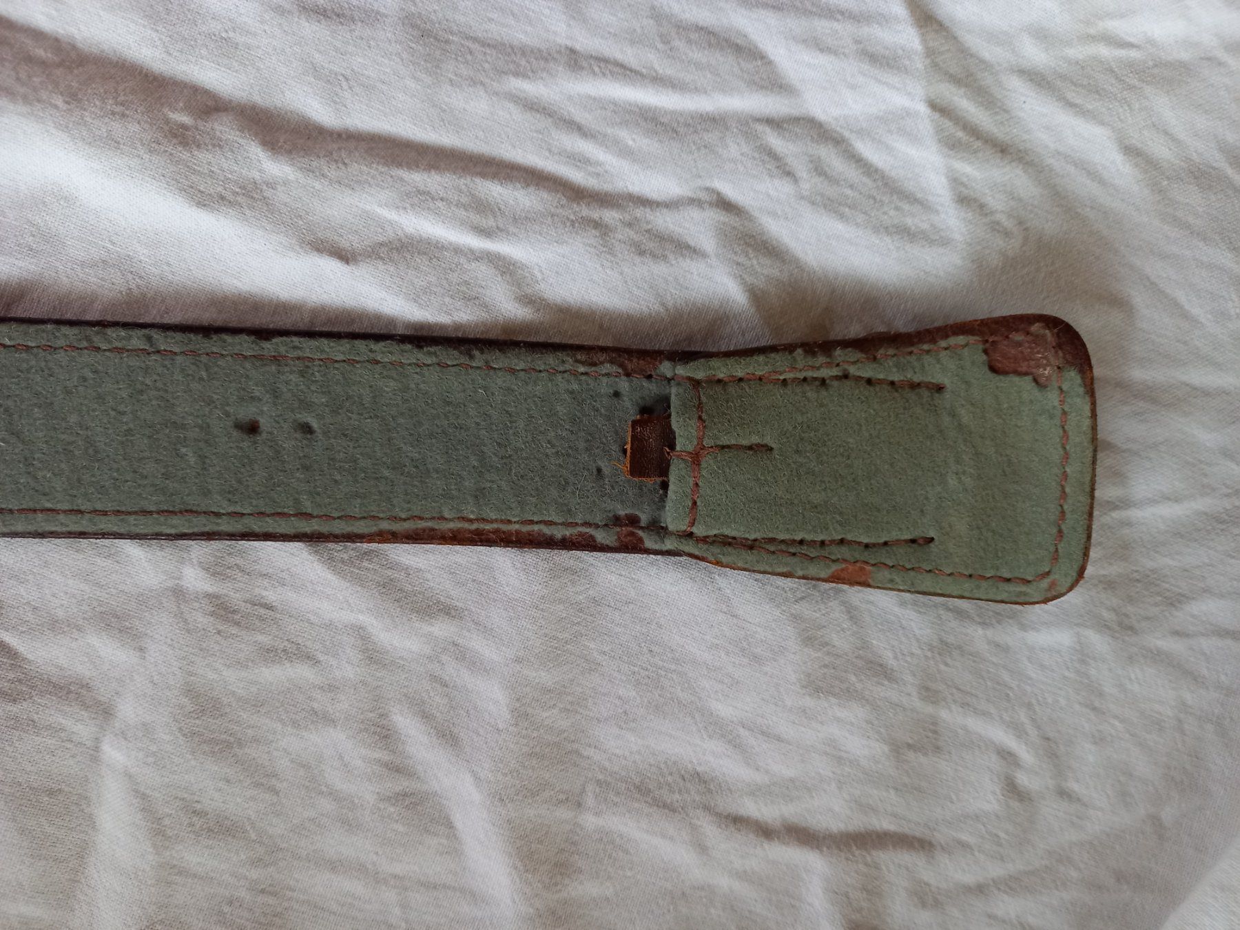 Cinture: Ceinture ancienne en cuir – Usato da Rossens FR venduto da Souris1 8