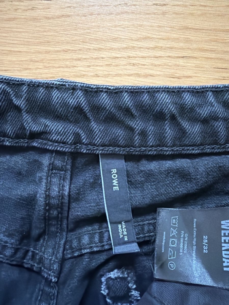 Weekday Jeans: Weekday Rowe Jeans Straight, Gr. 25/32 – Usato da Zollikon venduto da lnhw1 5