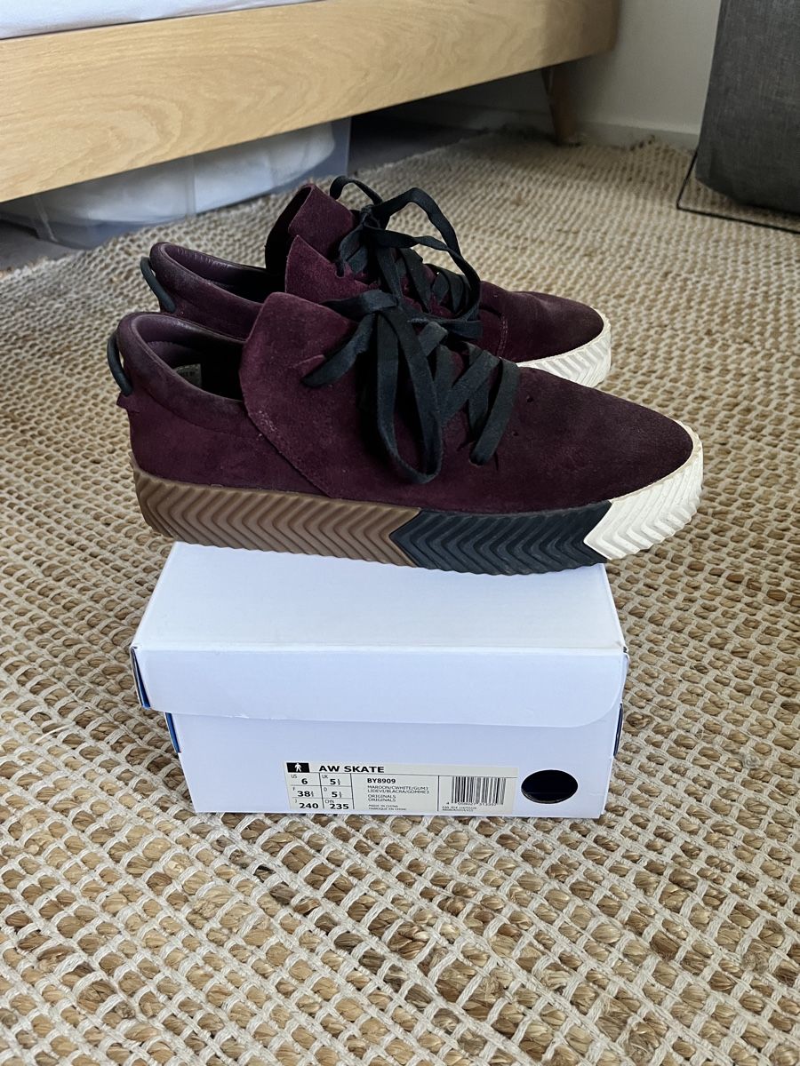 Adidas Scarpe da donna: Adidas Aw Skate Alexander Wang Maroon – Nuovo (secondo la descrizione) da Zürich venduto da naemi94