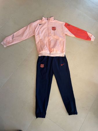FC Barcelona Trainingsanzug Nike, top Zustand Grösse L