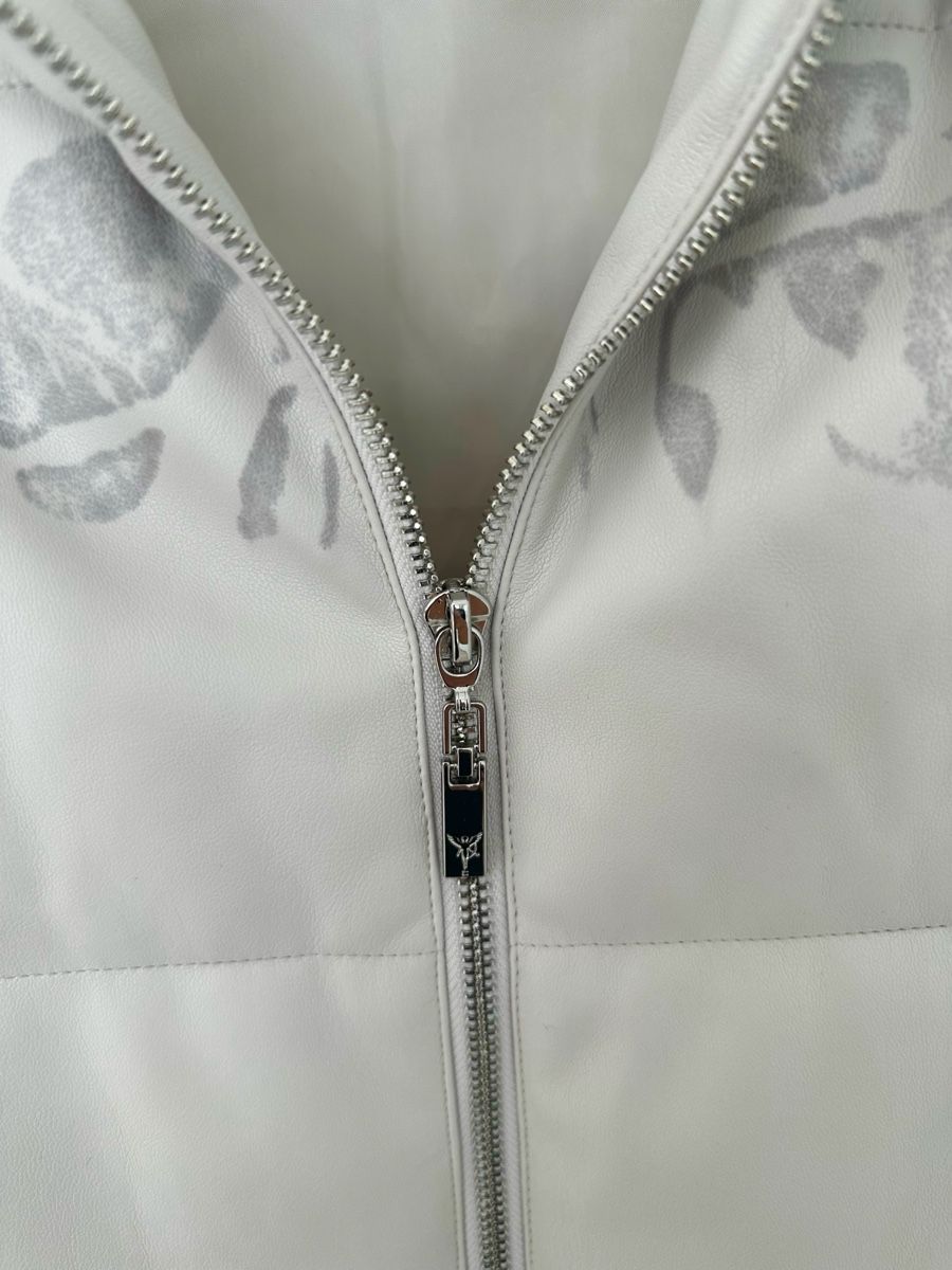 Monari Gilets: Weste Monari beige Grösse 36 – D'occasion à Eglisau par Brewster1 6
