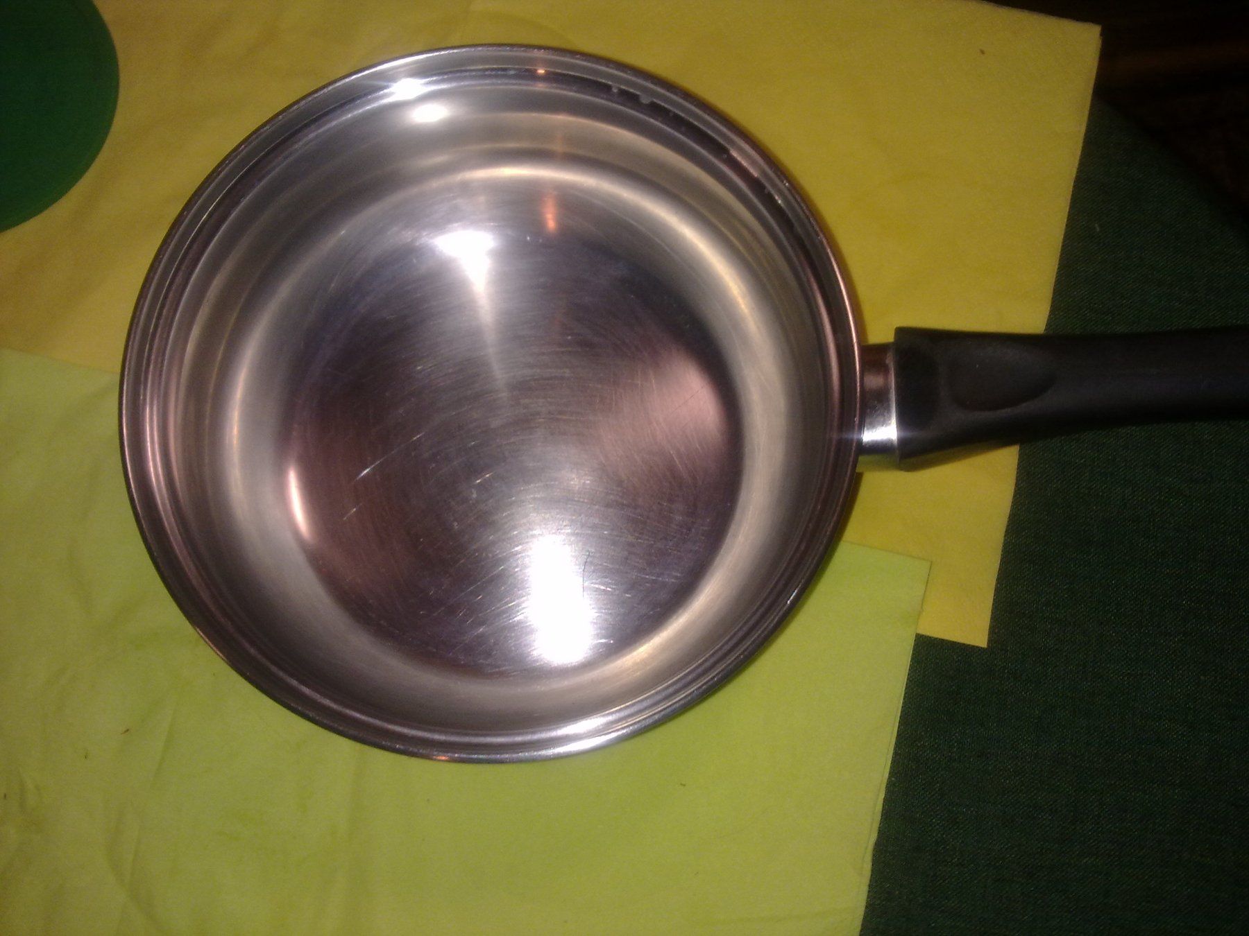 Padelle: Kleine Pfanne für Milch oder Sauce - Mit Blumenmuster – Usato da Boltigen venduto da Sebulon88 1
