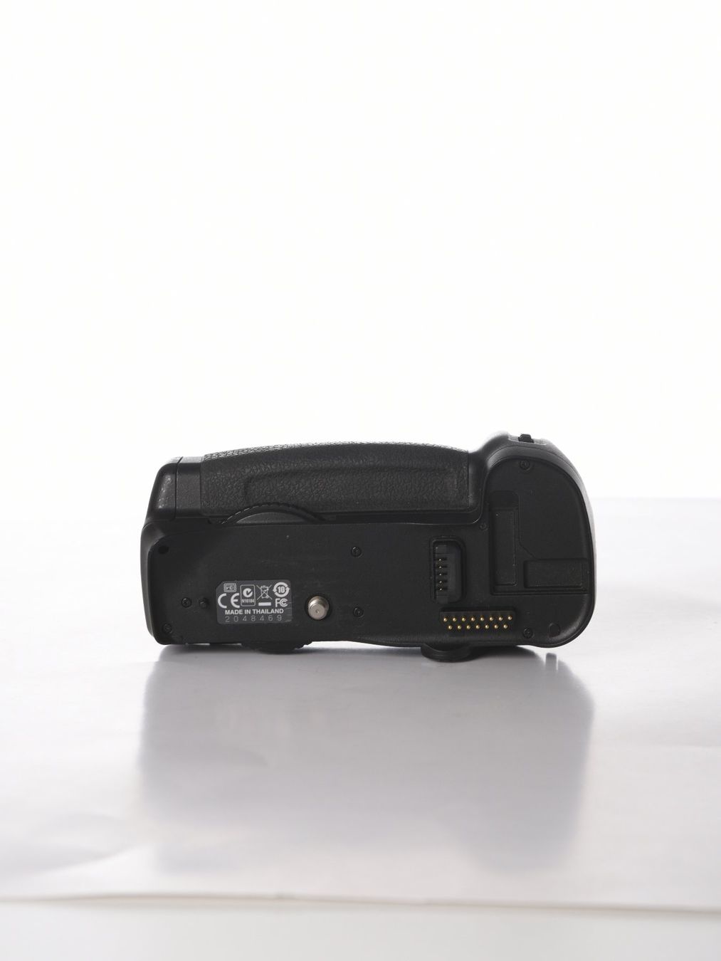 Nikon Fotocamera: Nikon MB-D10 Batteriegriff – Usato da Uznach venduto da EH249 2