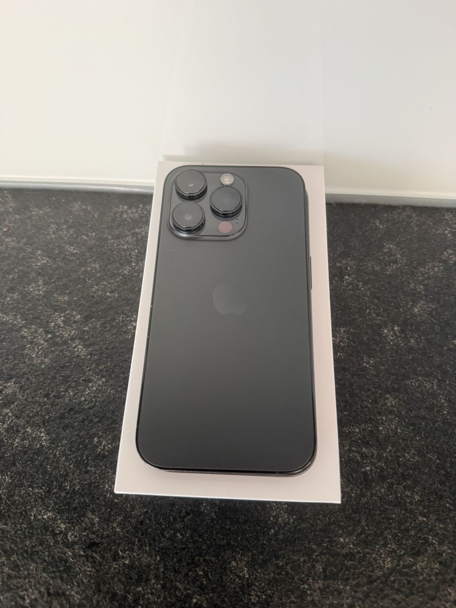 Apple Telefoni cellulari / Smartphones: iPhone 14 Pro Space Black 128GB – Usato da Suhr venduto da se.vi7 1